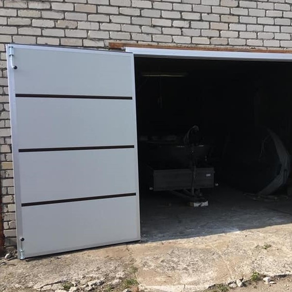 TermoDouble garage doors in the open position 